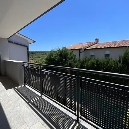 Monte Kope By Interhome בית נופש פולה